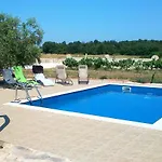 Family Friendly With A Swimming Pool Jadreski, - 7292 * プーラ