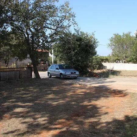 Family Friendly With A Swimming Pool Jadreski, - 7292 아파트 풀라